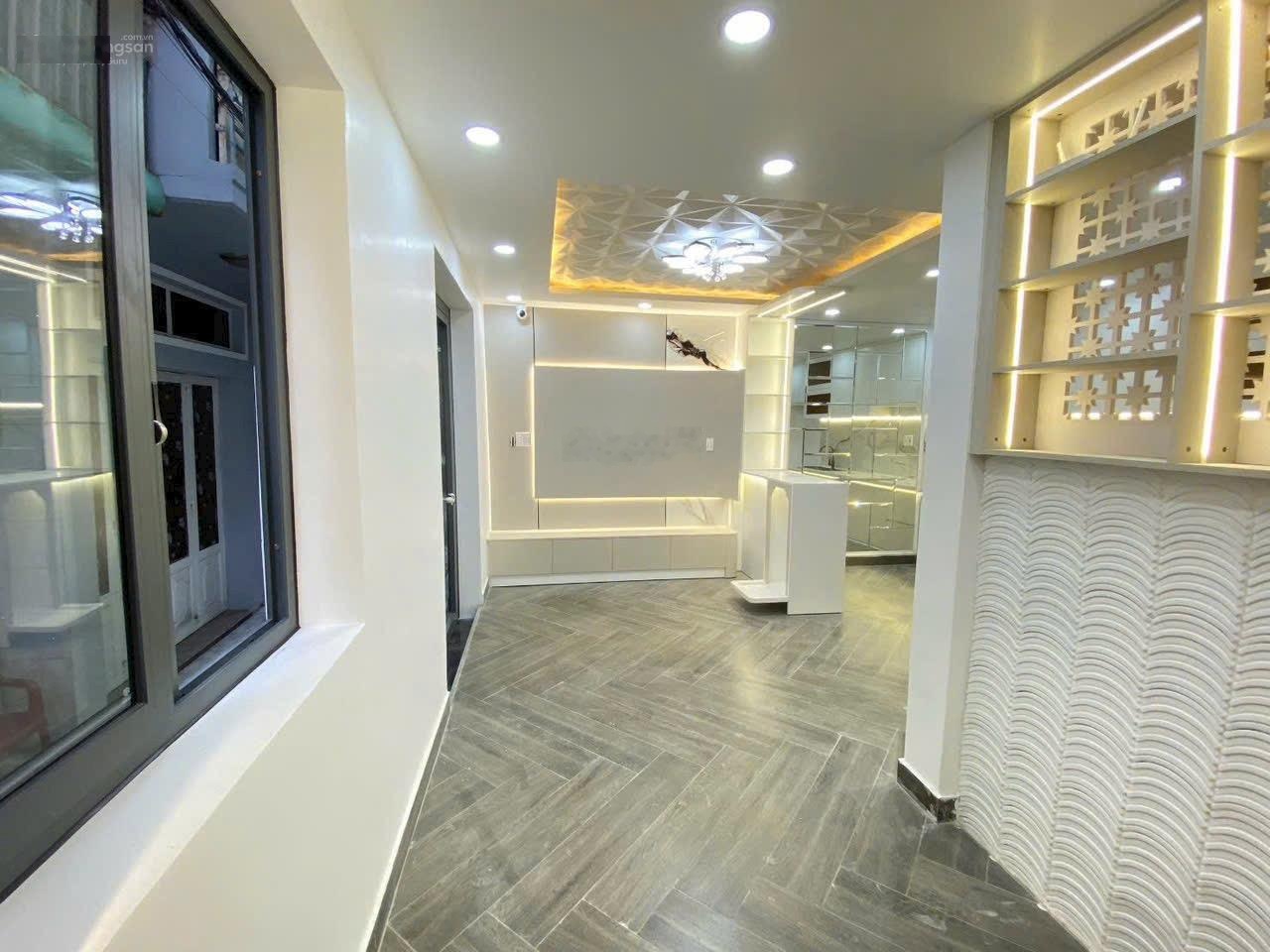 Bán nhà sổ hồng riêng hẻm 39 lưu trọng lư, q7 3,99 tỷ thương lượng