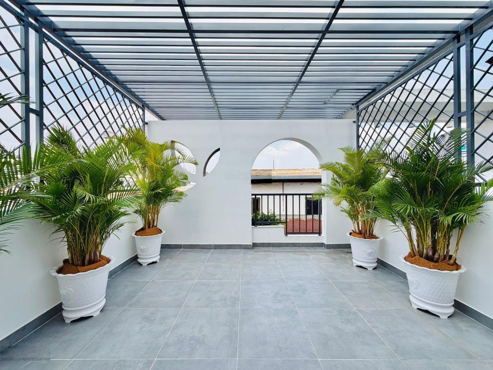 Căn nhà siêu đẹp 54.6m2 ngay Tô Hiến Thành, Quận 10. Giá: 4 tỷ 090. SHR, hẻm thông. LH: 0923658974