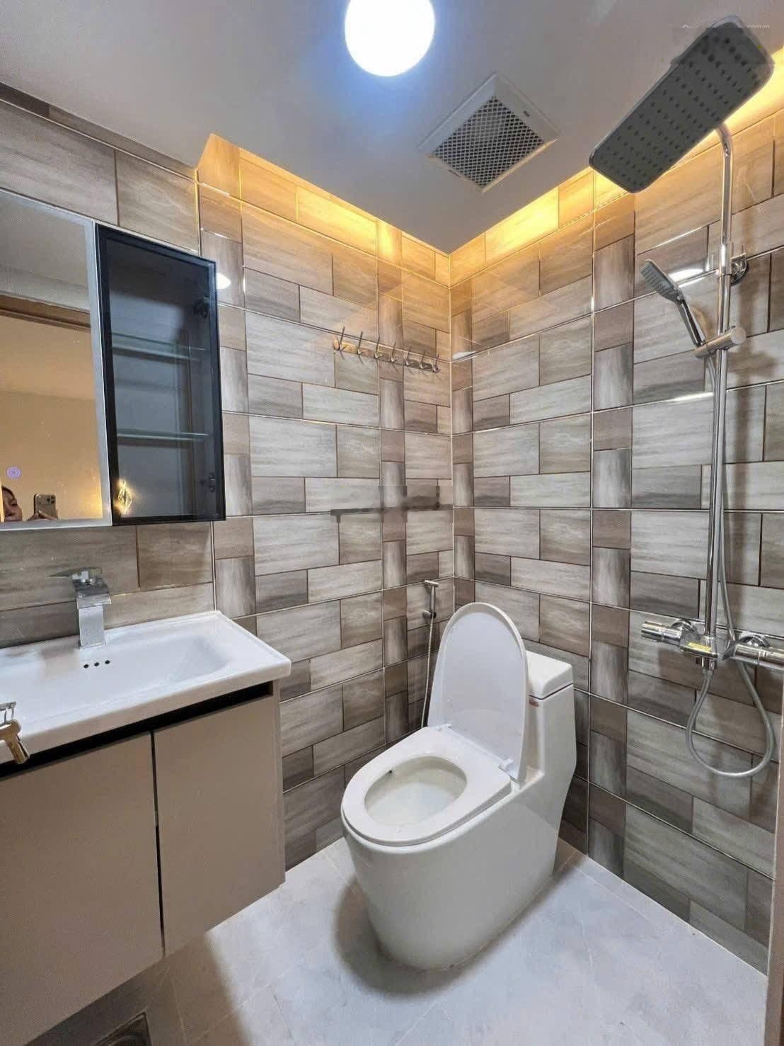 Nhà Đẹp Vào Ở Ngay Đoàn Văn Bơ P9 Q4 - Giá Cực MềmCho Khách Thiện Chí 48m2/SHR/3Tỷ4/ Sẵn Dòng Tiền