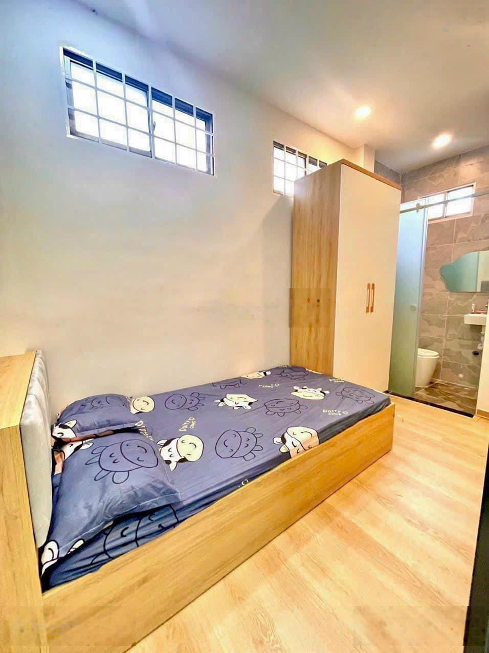 Bán nhà 43m2 / 2 tỷ 850tr - hẻm 1/ Trần Bình Trọng P5 Bình Thạnh - SHR