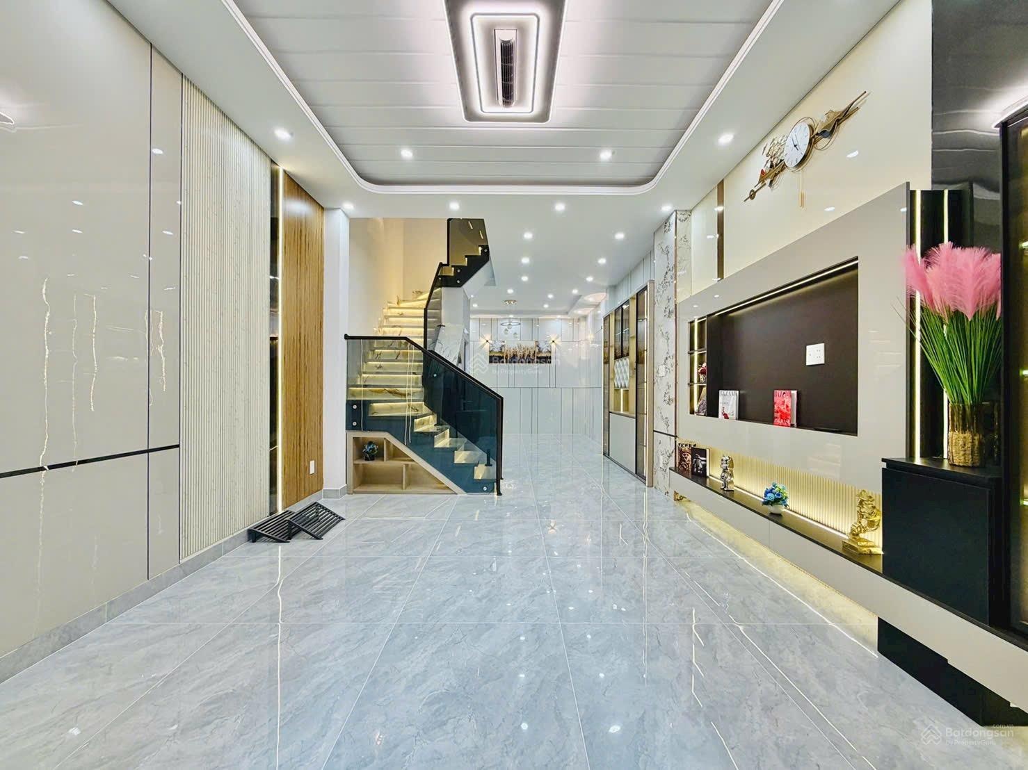 [3.250] Bán gấp nhà đường Cộng Hoà , gần nhà ga T3 . DT 48m2 . SHR . LH 0903632392 Quân