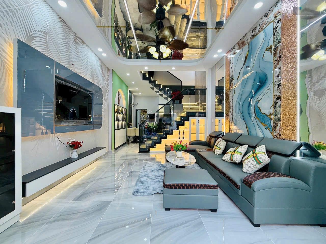 Hạ giá bán nhanh nhà Nguyễn Văn Đậu, Bình Thạnh, 3ty900, 52m2,2PN, 2WC, nội thất đầy đủ, vào ở ngay