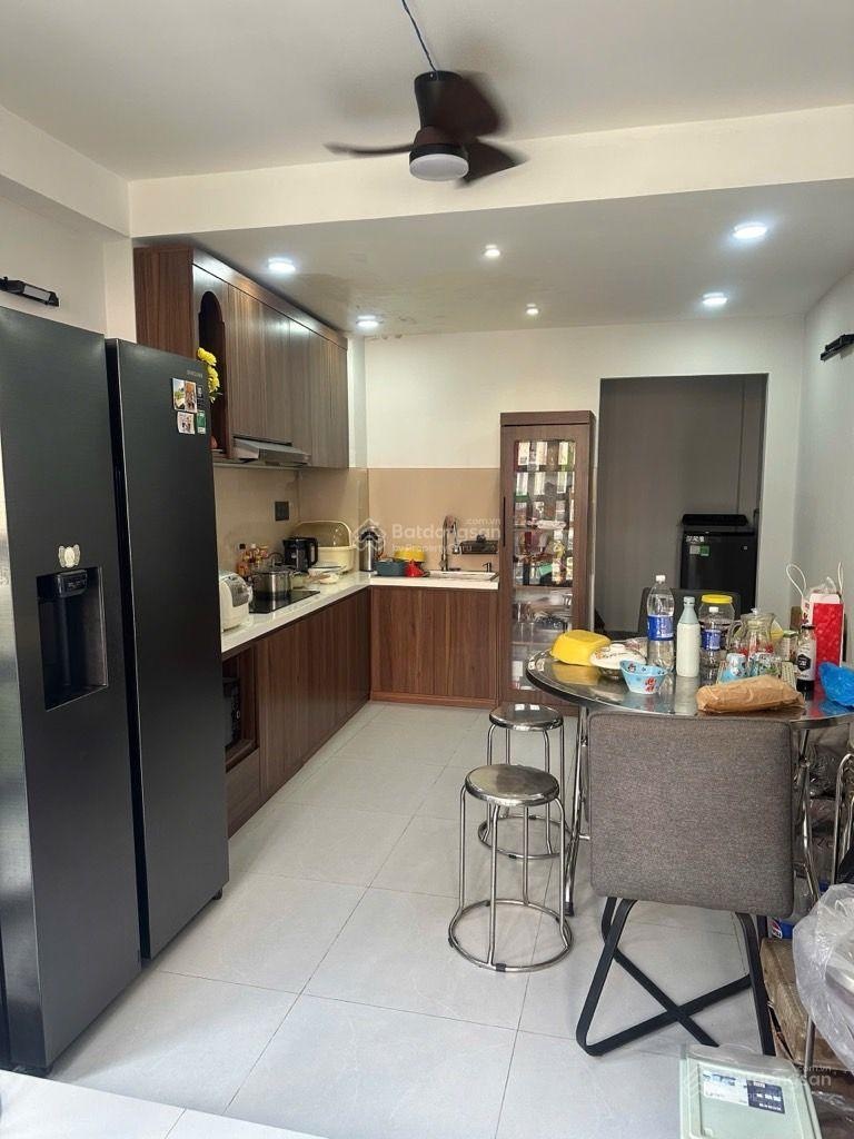 Nhanh mới còn ạ. bán nhà siêu phẩm cmt8 - 5 tầng - 4 pn - dt : 3,3m x 7.5m - chỉ hơn 3 tỷ