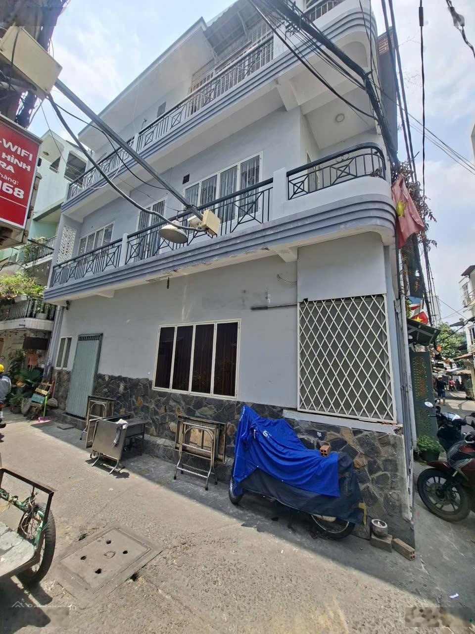 Quận 1- căn góc ô tô đỗ cữa- nguyễn cảnh chân- 33m2- 3 tầng- 3pn- 3wc- 8,2 tỷ