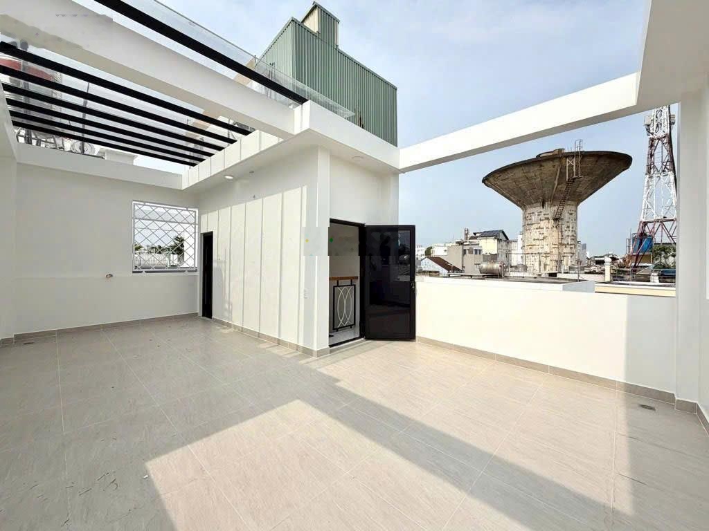 Chủ về quê bán nhà đường nơ trang long 45 m2 giá chỉ nhỉnh 5 tỷ 6 tầng sang tên ở ngay trong ngày