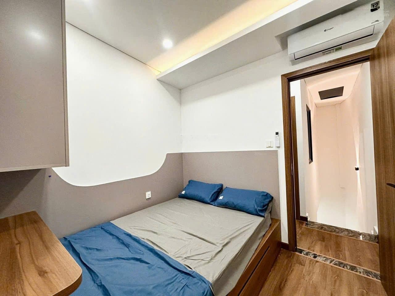 Nhà đẹp hẻm xe hơi nơ trang long bình thạnh 24m2 x 2 tầng 2pn 2wc 4.65tỷ tl.