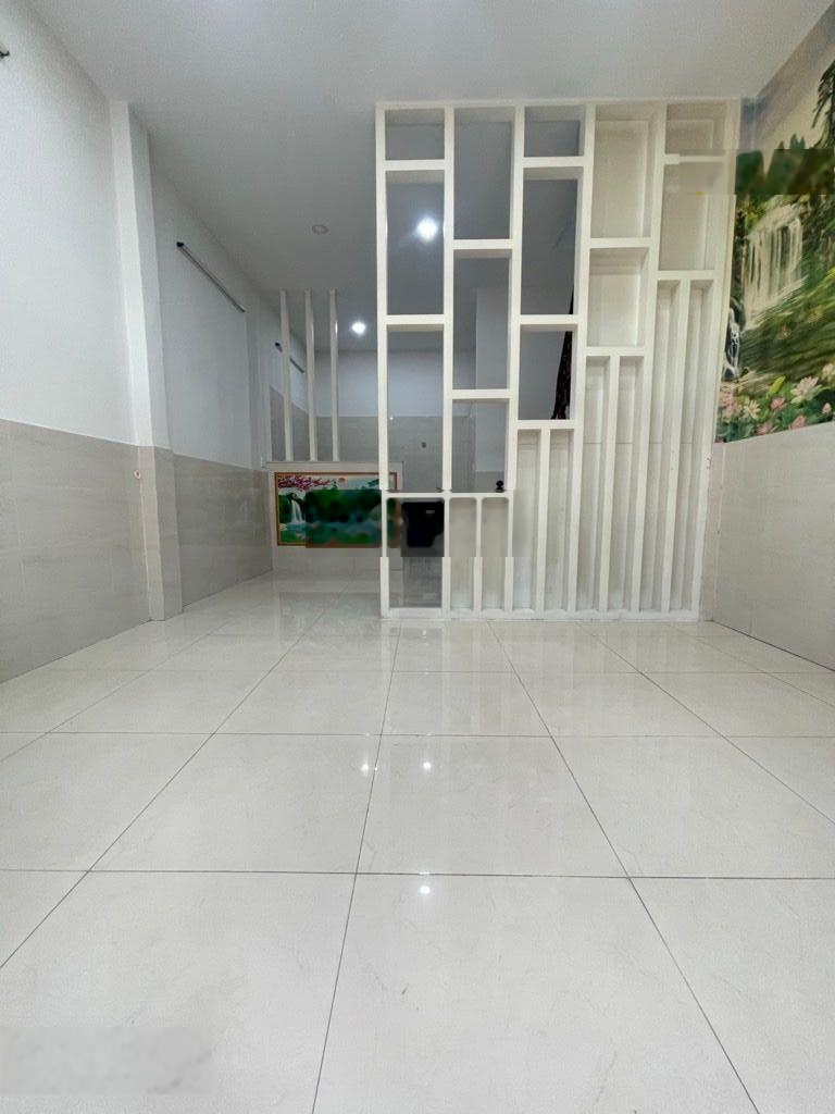 Nhà mới 2 tầng, Phú Thọ Hoà Tân Phú, hẻm thông sát hẻm xe hơi, 4x9 không quy hoạch treo chỉ 4.x Tỷ