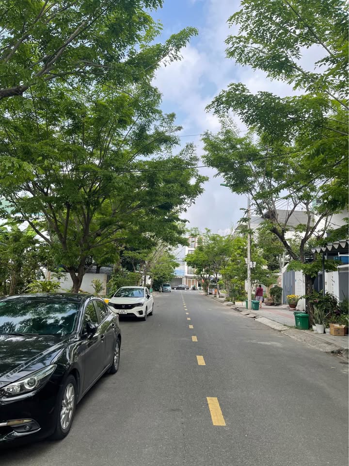 Bán đất đường Thanh Lương 30, khu Hoà Xuân, vị trí đẹp, gần sông mát mẻ