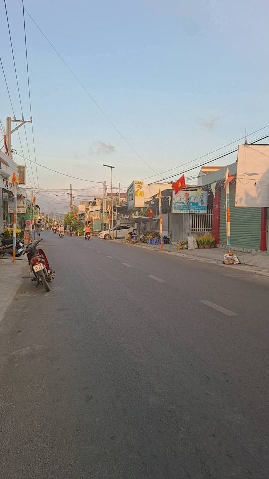 Bán nhà mặt tiền đường kinh doanh Liên Xã Thanh Xuân, gần chợ Long Hải, thuộc xã Long Hải mới, thành phố Hồ Chí Minh