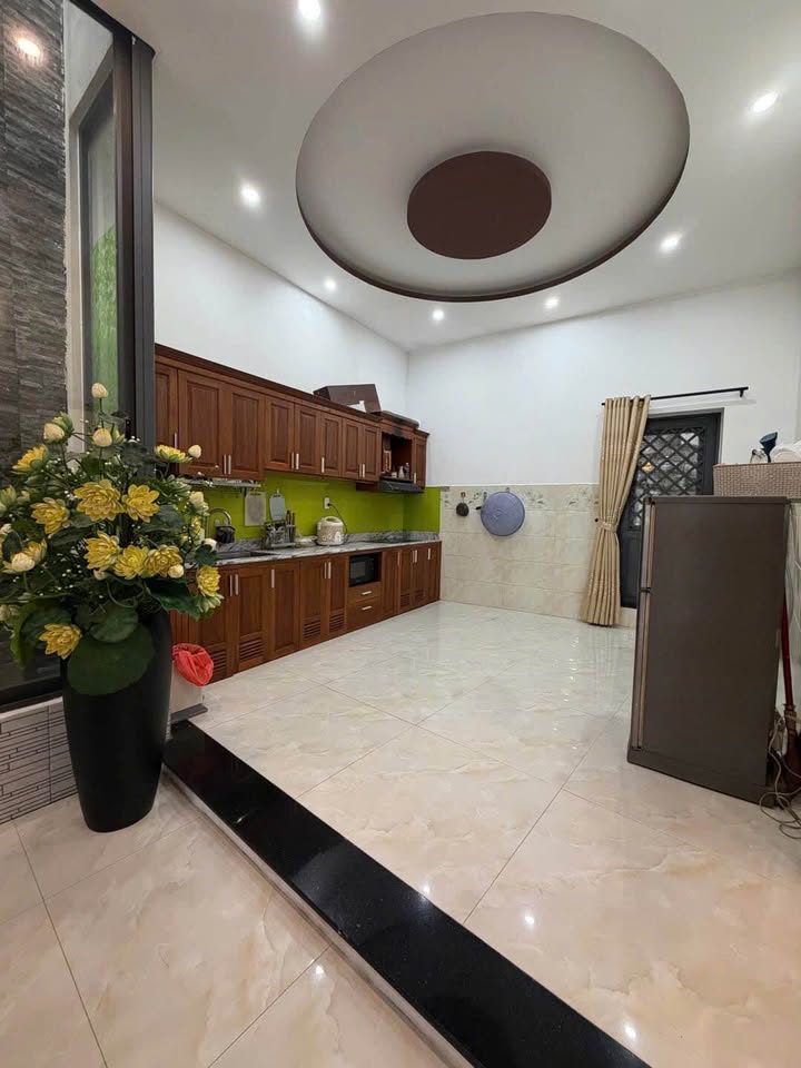 Bán nhà 2 tầng đẹp, vị trí đắc địa tại Trà Na, Hòa Khánh, giá chỉ 5.9 tỷ