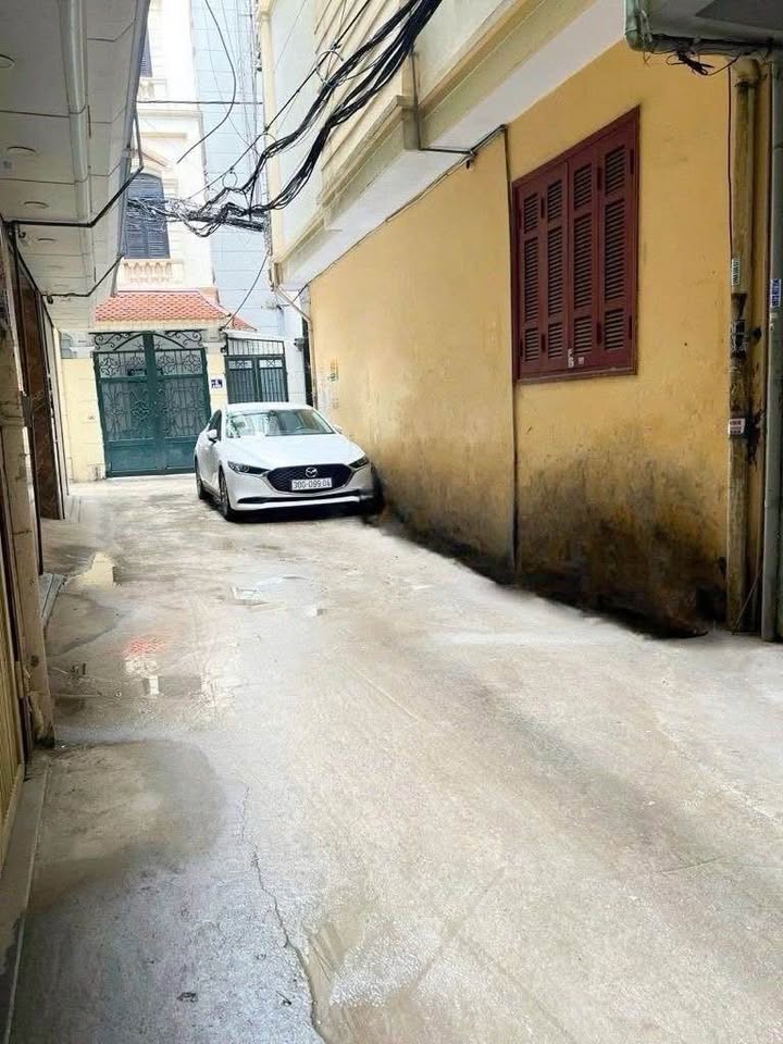 Bán nhà Nguyễn Khang, Cầu Giấy, ô tô trước nhà, 32m2, 4 tầng, giá 9.95 tỷ