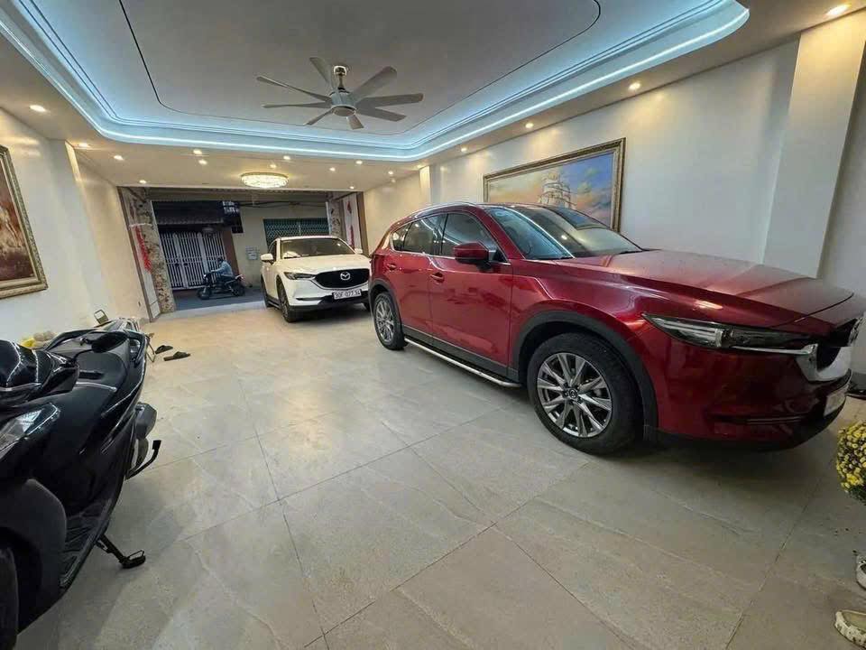 Bán nhà riêng quận Long Biên, thành phố Hà Nội, giá 11 tỷ