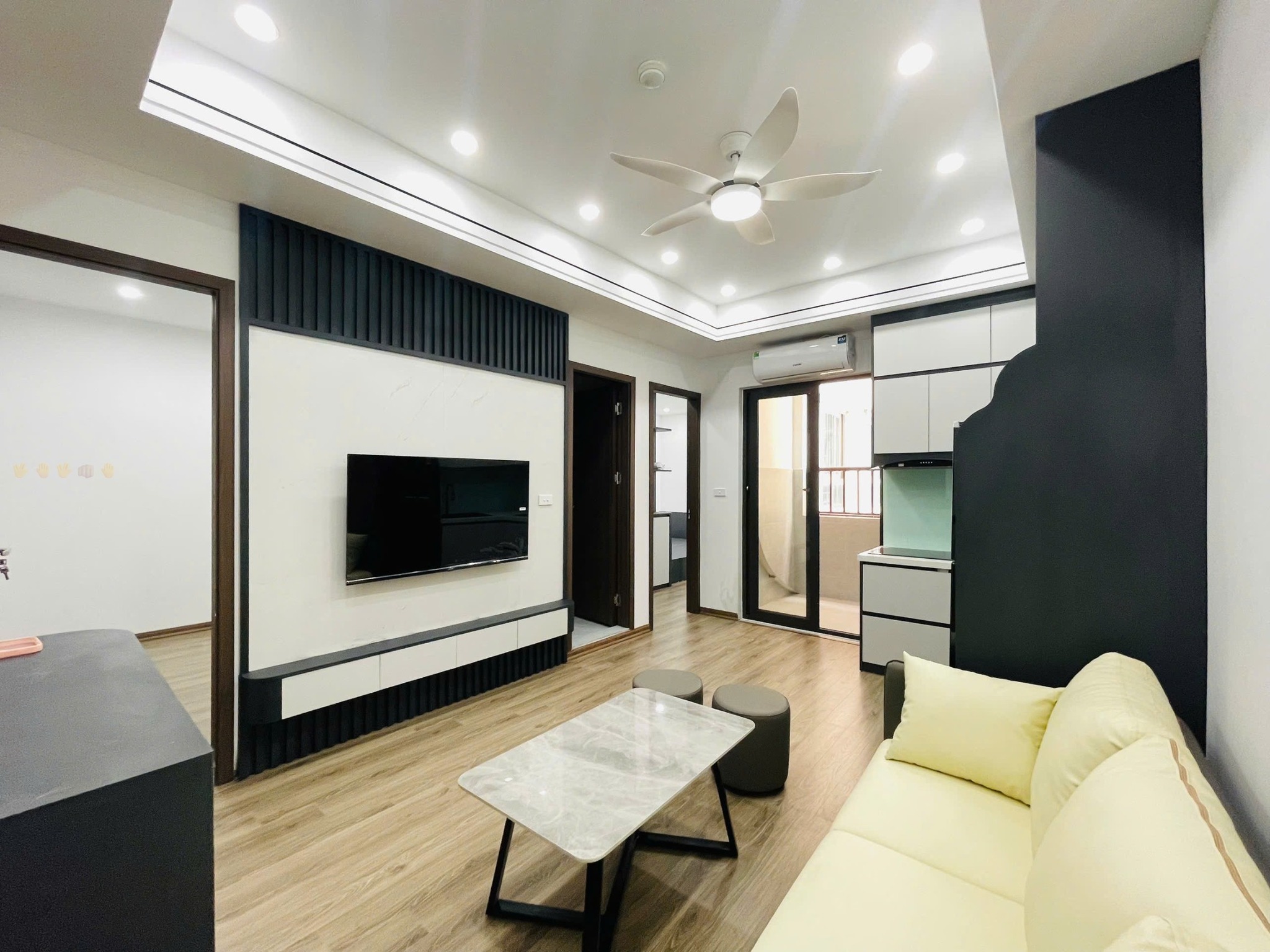 Bán căn hộ 48m², 2 ngủ, 2 vệ sinh tại chung cư HH Linh Đàm