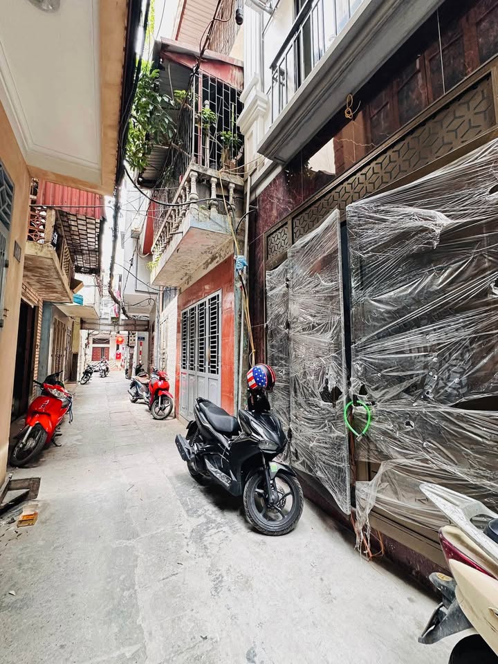 Bán nhà Cự Lộc, Thanh Xuân, ngõ thông, ba gác đỗ cửa, 35m2 x 5 tầng, giá 7.8 tỷ