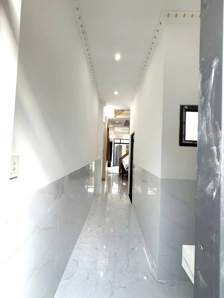 Nhà tân cổ điển Hoàng Gia, 1,6 tỷ sở hữu ngay biệt thự 110m² sàn