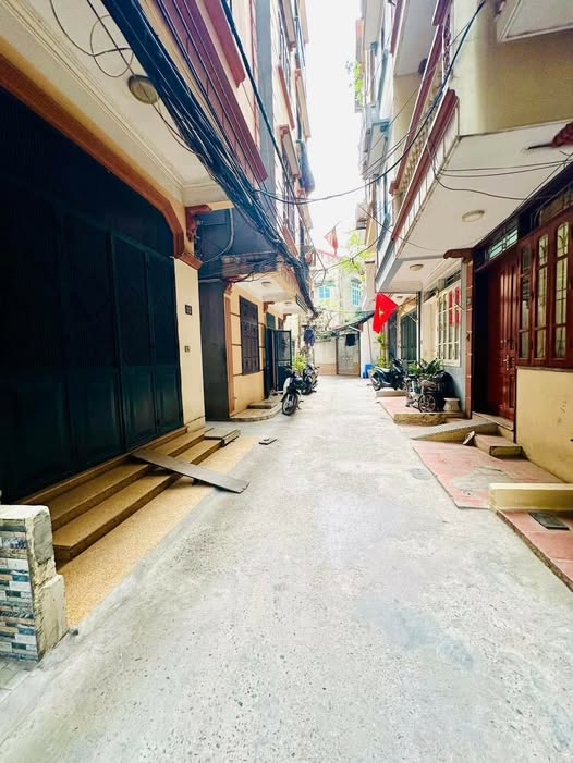 Bán nhà phân lô phố Chùa Bộc, Đống Đa, ngõ to rộng thoáng, kinh doanh ổn định, giá 8.5 tỷ