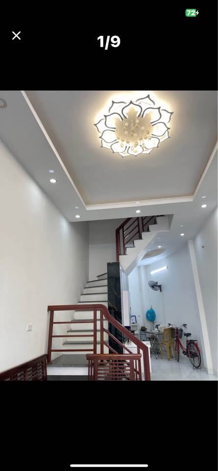 Bán căn nhà 3 tầng khu vực Hùng Vương, 2 ô tô tránh nhau thoải mái, phù hợp kinh doanh