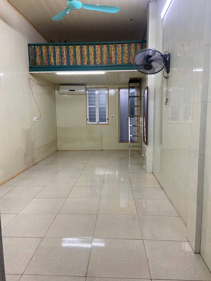 Chính chủ gửi bán nhà cấp 4, có gác xép ngõ đường Nguyễn Văn Trỗi