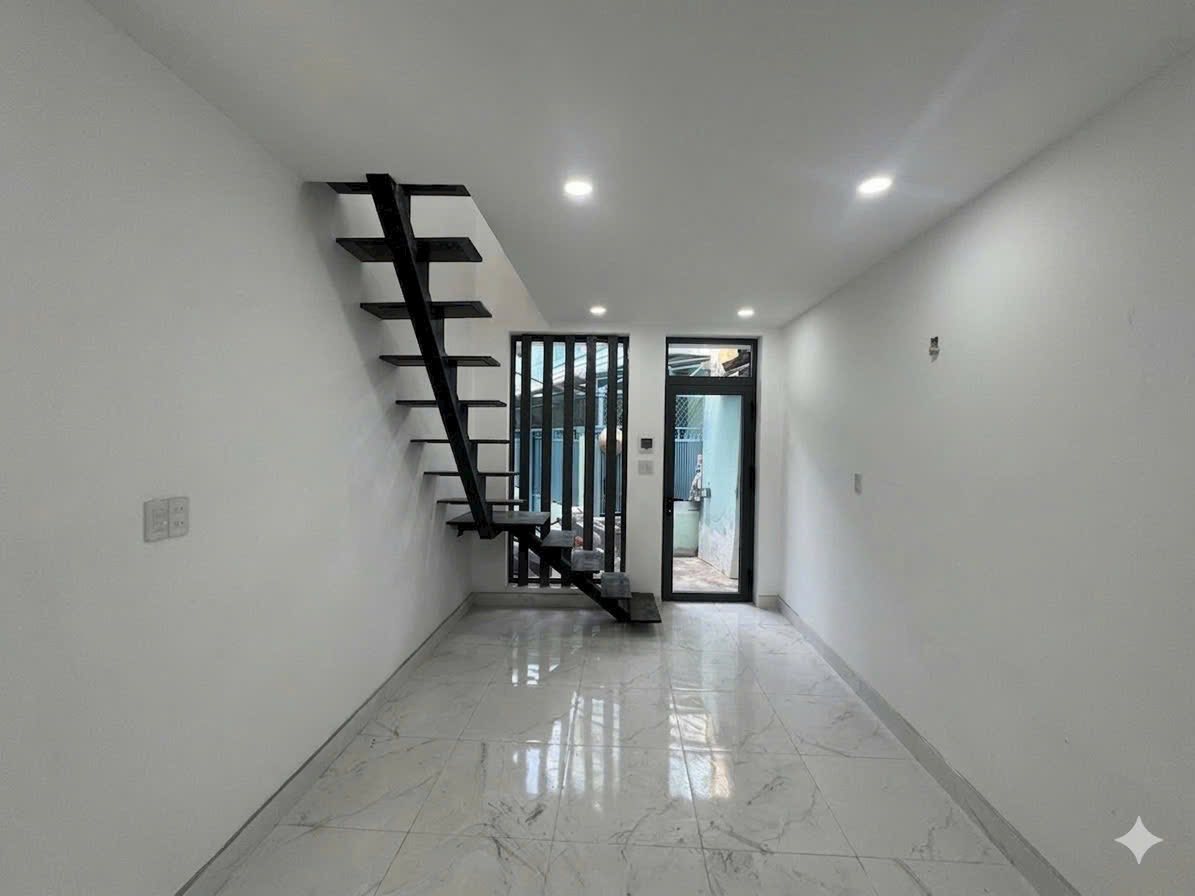 Bán nhà riêng thành phố Nha Trang, tỉnh Khánh Hòa, giá 3,4 tỷ