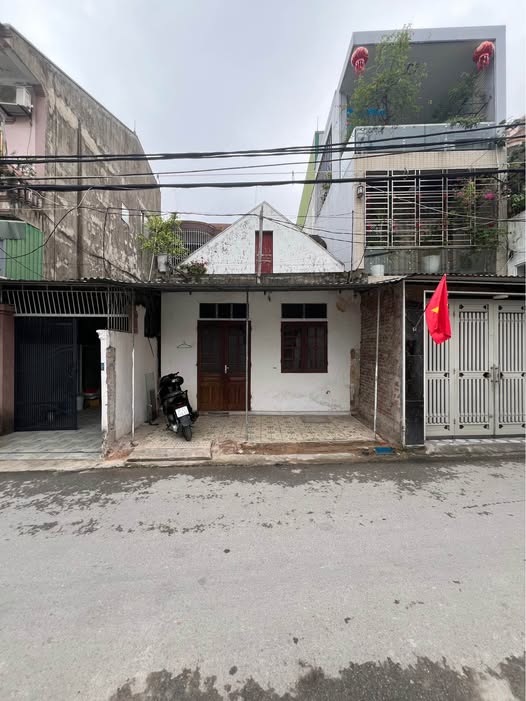 Bán nhà mặt đường nhựa có tên, có thể kinh doanh tại phường Lê Mao, trung tâm thành phố Vinh
