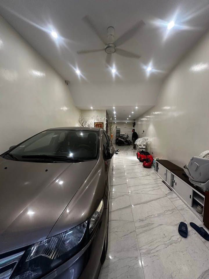 Bán nhà phố Kim Đồng, Hoàng Mai, diện tích 57m2 x 6 tầng, giá 26 tỷ