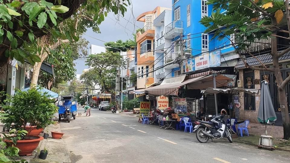 Bán nhà mặt tiền khu Họ Lê, Lê Cao Lãng, Phú Thạnh, Tân Phú, 74m2, 2 tầng, giá 9,4 tỷ