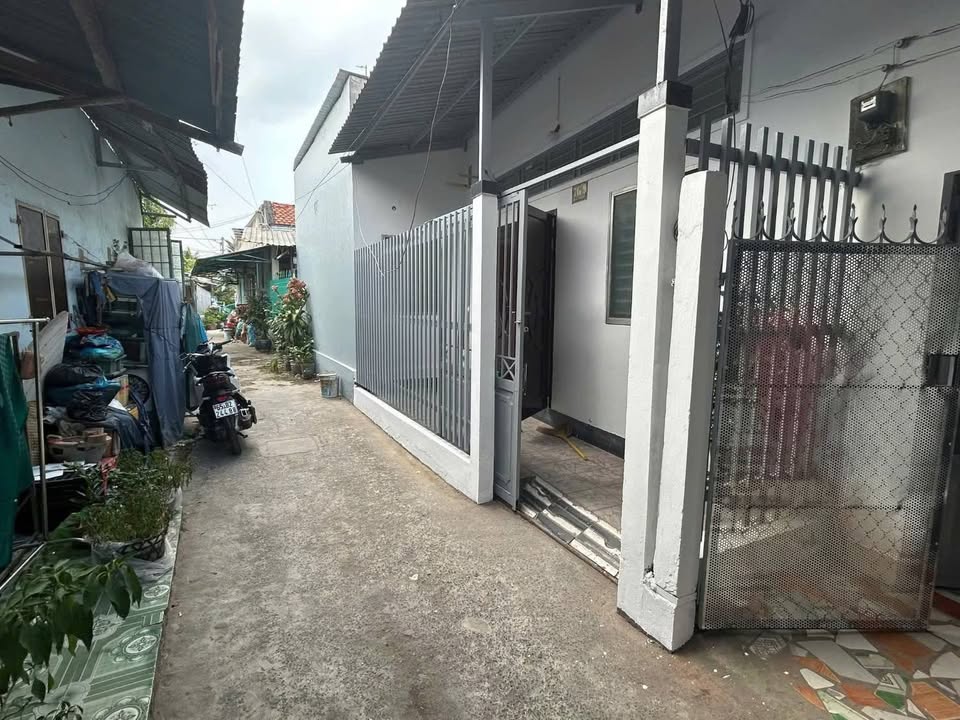 Cho thuê nhà hẻm Bùi Hữu Nghĩa, Bình Thủy, Cần Thơ, giá 2.5 triệu/tháng
