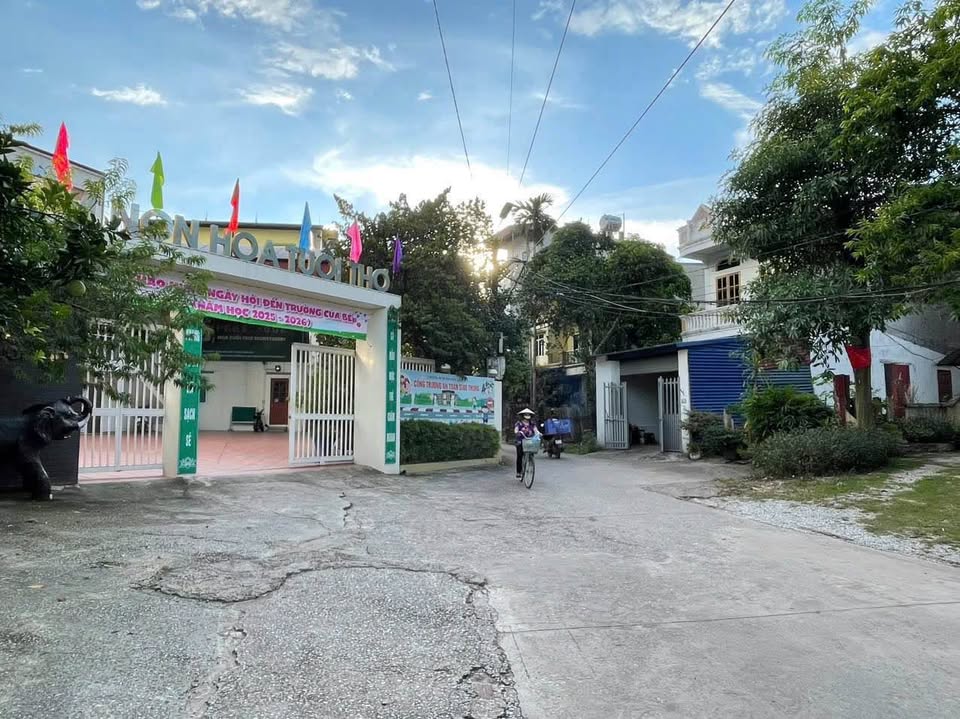 Bán lô đất phố Đầm Xanh, phường Phan Đình Phùng, Thái Nguyên