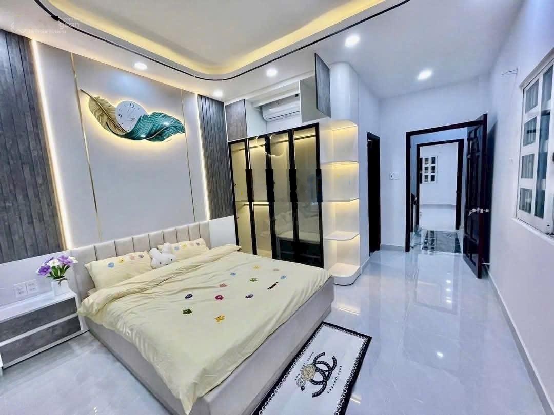 Gấp! Nhà đường Nguyễn Huy Lượng P14 Gò Vấp. DT 63m2 (4,5m x 14m) Giá 2.580 tỷ. Cho thuê 20tr/th