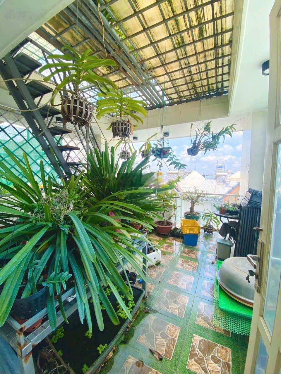 Giảm giá bán gấp căn nhà Nguyễn Thị Minh Khai, Đa Kao, Q1, 5,7ty/79,3m2. Cho thuê 35 tr/tháng