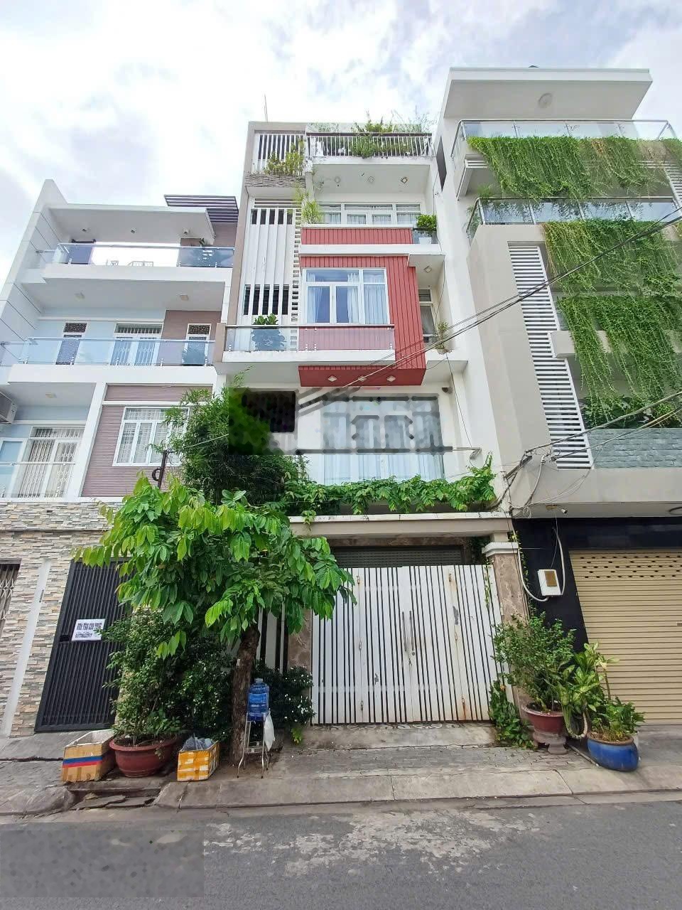 Nhà ngộp bán gấp Giá 3Tỷ650/75m2 cho thuê 26triệu/tháng. Đường Nguyễn Công Hoan, P7, Phú Nhuận