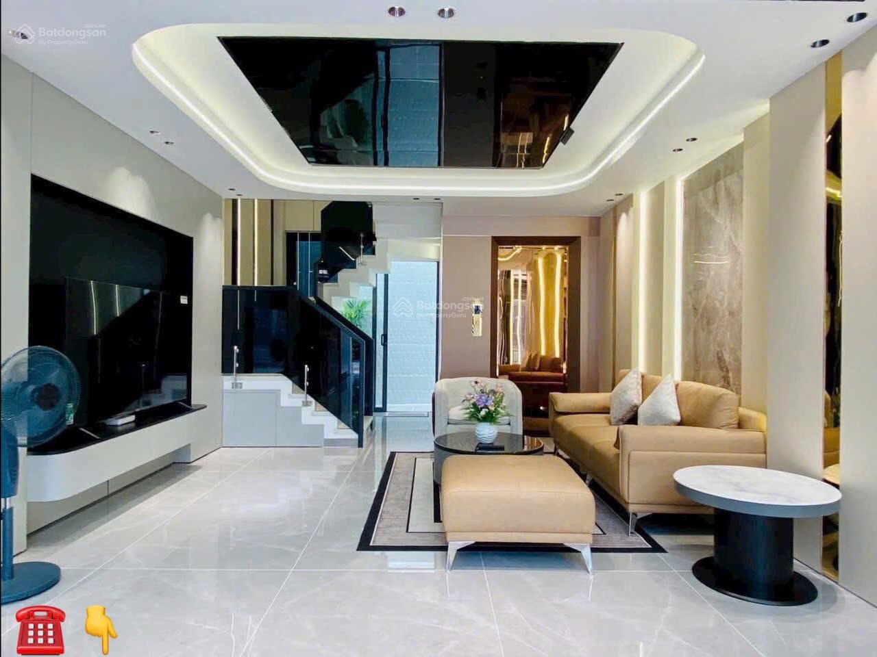 Bán nhà Trần Nhật Duật - Q.1. DT 82,6m2. Đang cho thuê 43triệu. Gần Trường Mầm Non QT Ngôi Sao Sáng