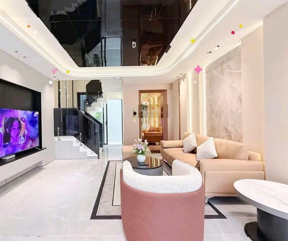 Bán nhà chính chủ Đường Nguyễn Văn Thủ- Quận 1. Giá 4tỷ9/95,4m2 thông Điện Biên Phủ. Cho thuê 35tr