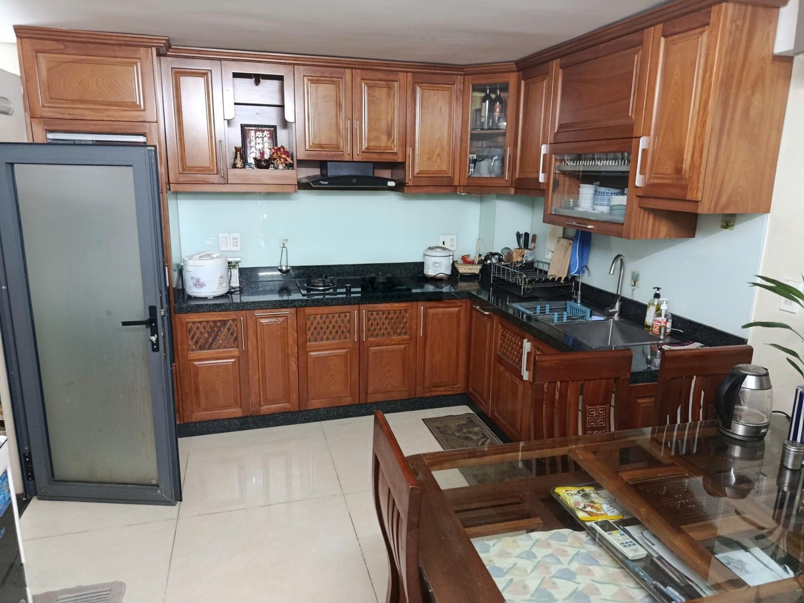 Cần bán gấp nhà hẻm rộng 6m, 4,6x9= 4 tầng, giá, 9,7 tỷ, đường 3/2, q 10