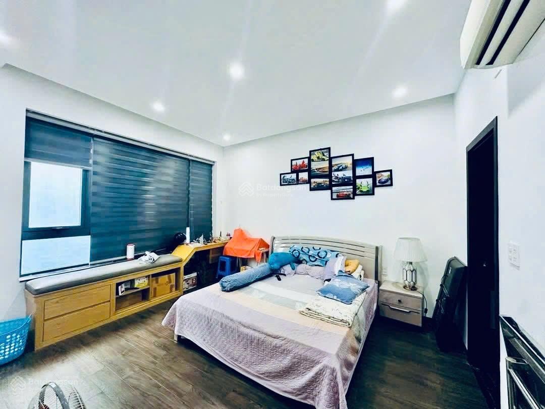 Nhà 4 tầng hậu giang, q6, 4pn full nội thất cao cấp, hẻm thông, giá 4 tỷ