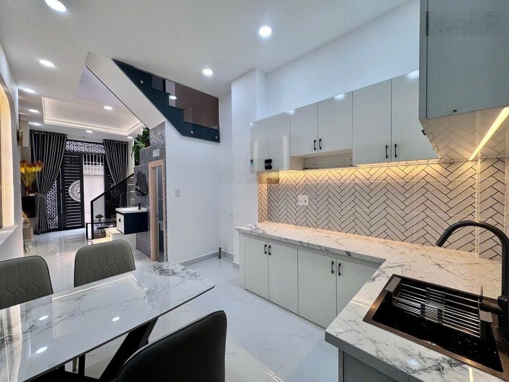 4T150 TL giá tốt , Nở hậu nhẹ , sổ đẹp đầy đủ TT.hẻm cụt, vài chục m ra MT