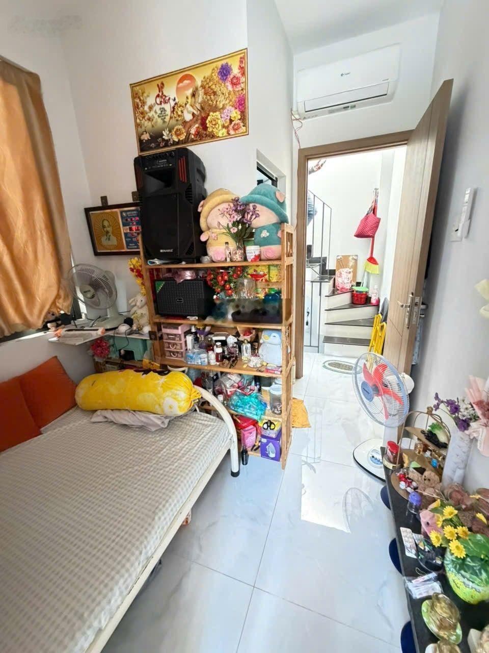 2,58 tỷ nhà 2 tấm thật 100%. 1 lầu + sân thượng bê tông cốt thép ,không quỹ hoạch.