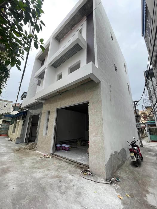 Bán nhà 3 tầng ngõ đường Phù Nghĩa, Nam Định, giá 2.35 tỷ