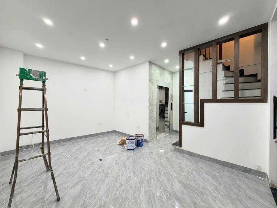 Bán nhà Phú Thượng, Tây Hồ, 6 tầng thang máy, nhà 2 mặt thoáng, 5m ra ô tô