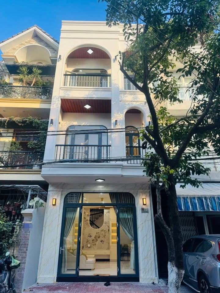 Bán nhà mặt tiền đường Thanh Niên - Quy Nhơn