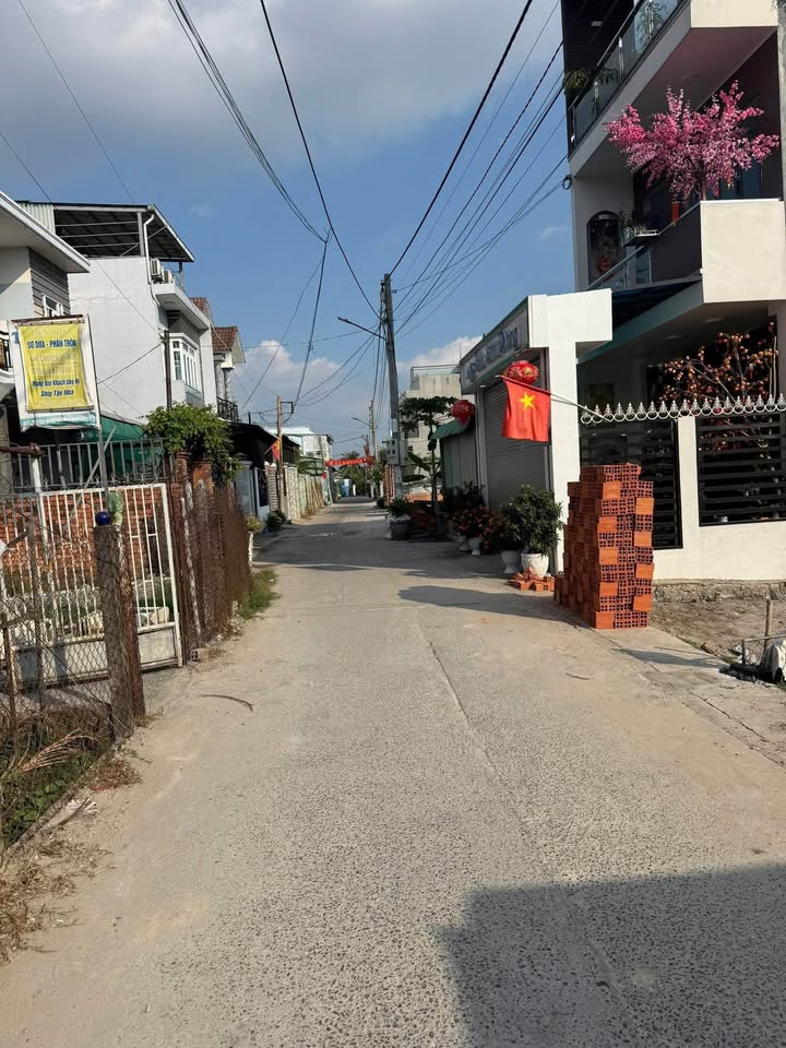 Bán gấp lô đất siêu đẹp tại Thuận An, Bình Dương cũ, gần nhà thờ Búng