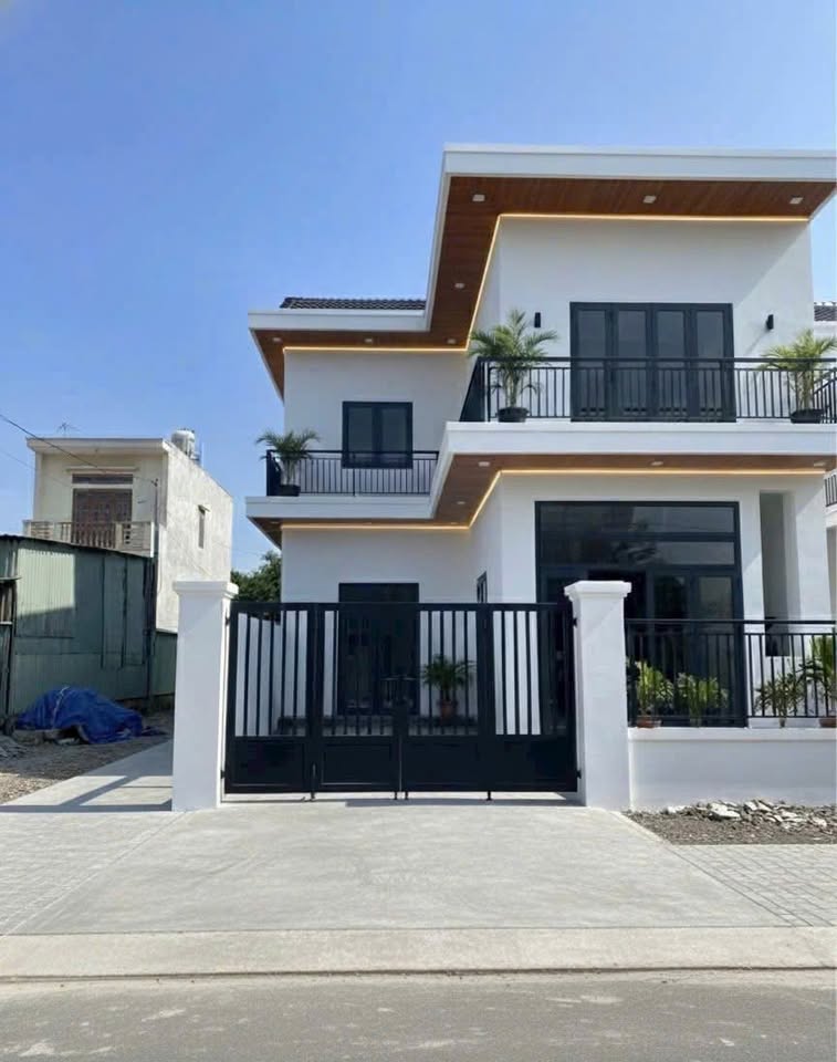 Cần bán gấp nhà gần cây xăng Đức Hưng, Đồng Khởi, sổ hồng riêng thổ cư 100%, giá 2.05 tỷ