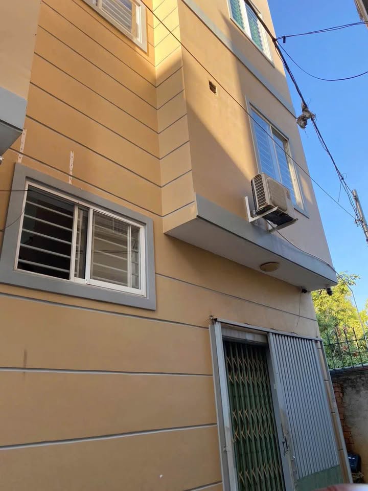 Bán nhà 1 trệt 2 lầu hẻm ô tô đường Lê Hồng Phong, phường 7, Vũng Tàu, giá 5.6 tỷ