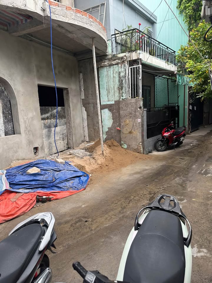 Bán nhà kiệt Phạm Văn Nghị, trung tâm thành phố Đà Nẵng, giá 2,2 tỷ