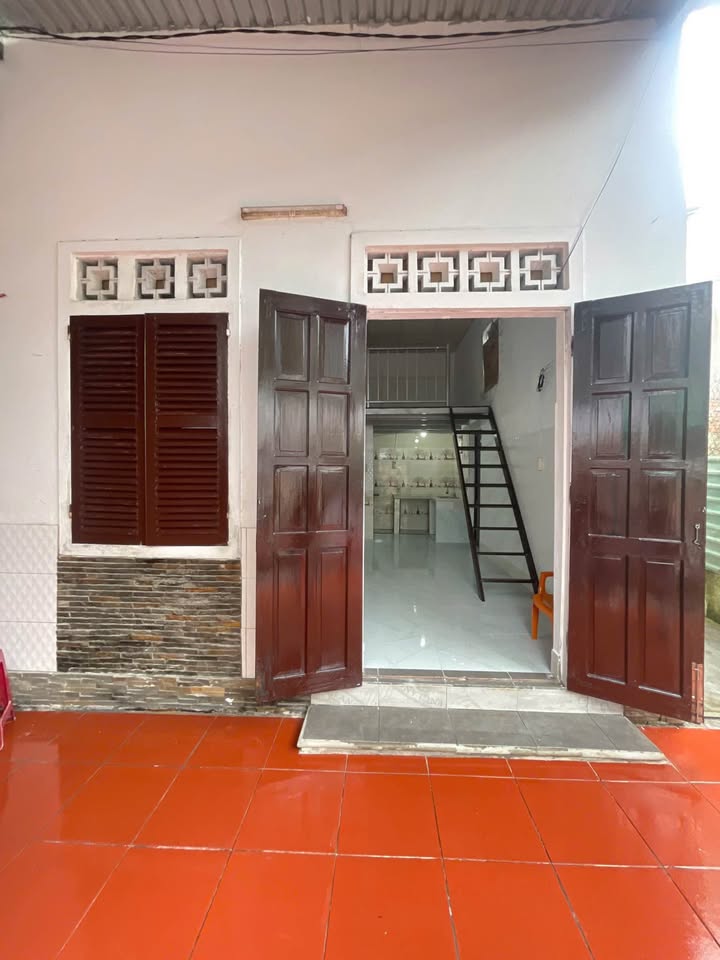 Cho thuê nhà gác lửng kiệt Thạch Hãn, thành phố Huế, giá 2,8 triệu/tháng