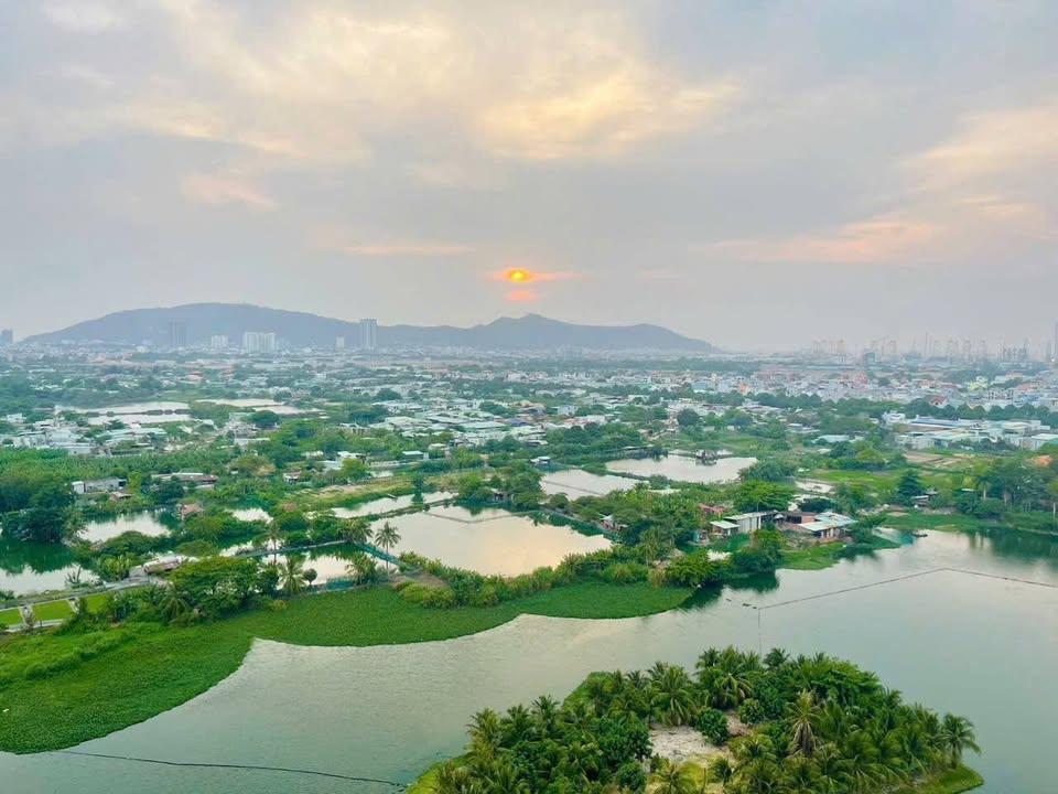 Bán căn hộ 01 phòng ngủ chung cư DIC Phoenix, view cảng biển, giá 2.6 tỷ