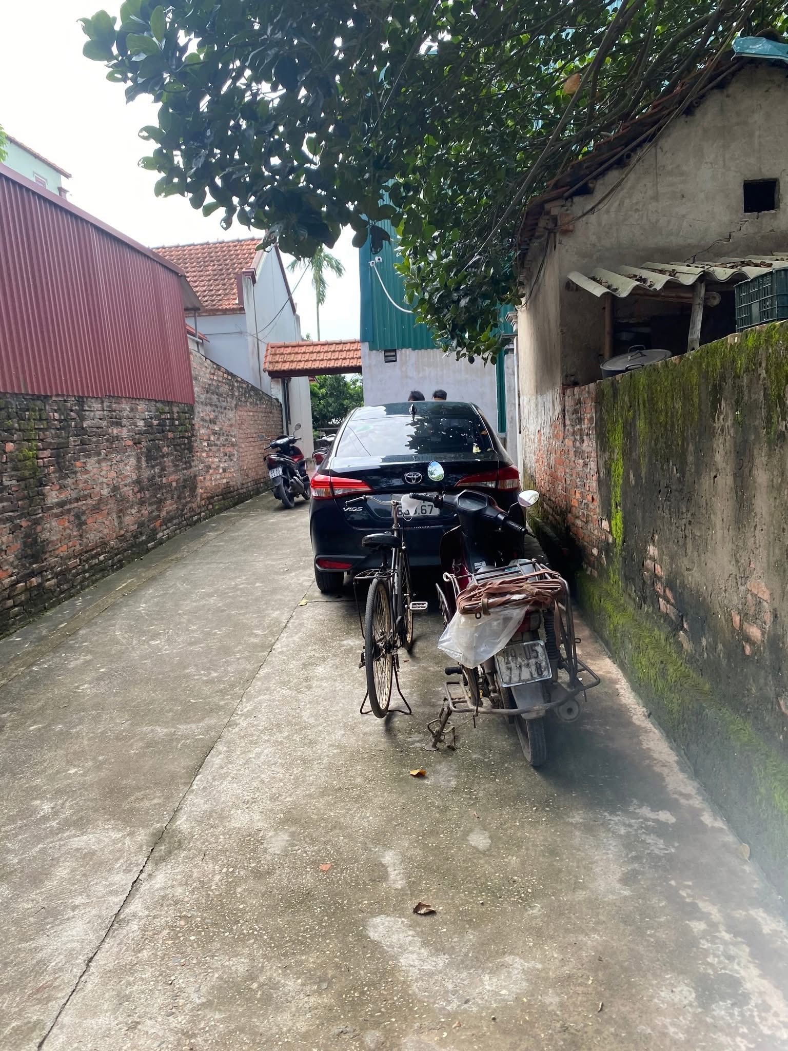 Bán nhà Trịnh Văn Bô, gần ngã tư Canh, 35m2 x 5 tầng, ô tô đỗ cổng, full nội thất