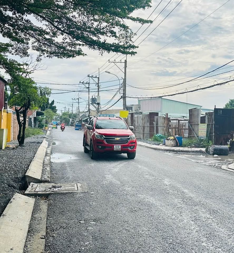 Bán nhà sổ hồng riêng mặt tiền Phạm Văn Sáng, Vĩnh Lộc, giá 5.8 tỷ