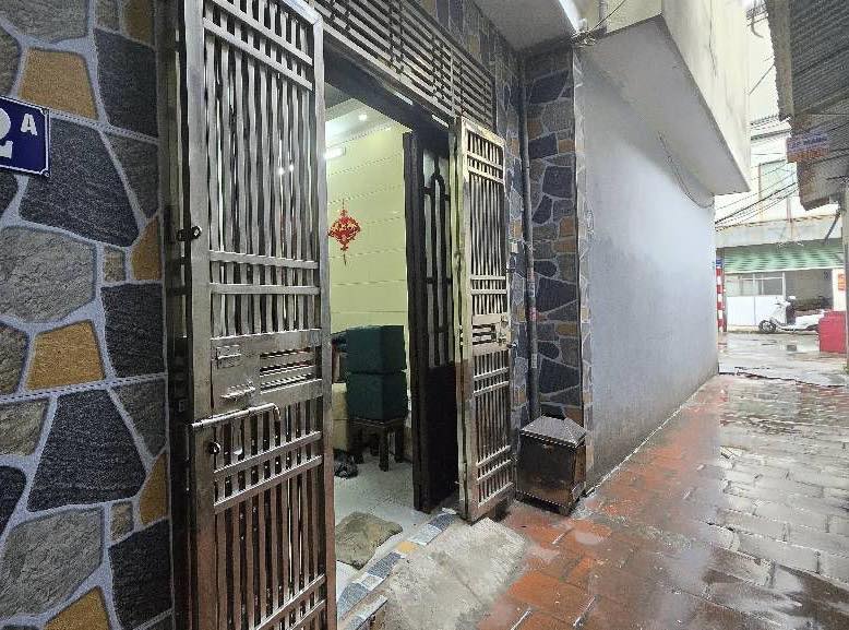 Bán nhà phố Nguyễn Chính, Hoàng Mai, nhà dân xây 26m2, ngõ nông thông thoáng, gần ô tô