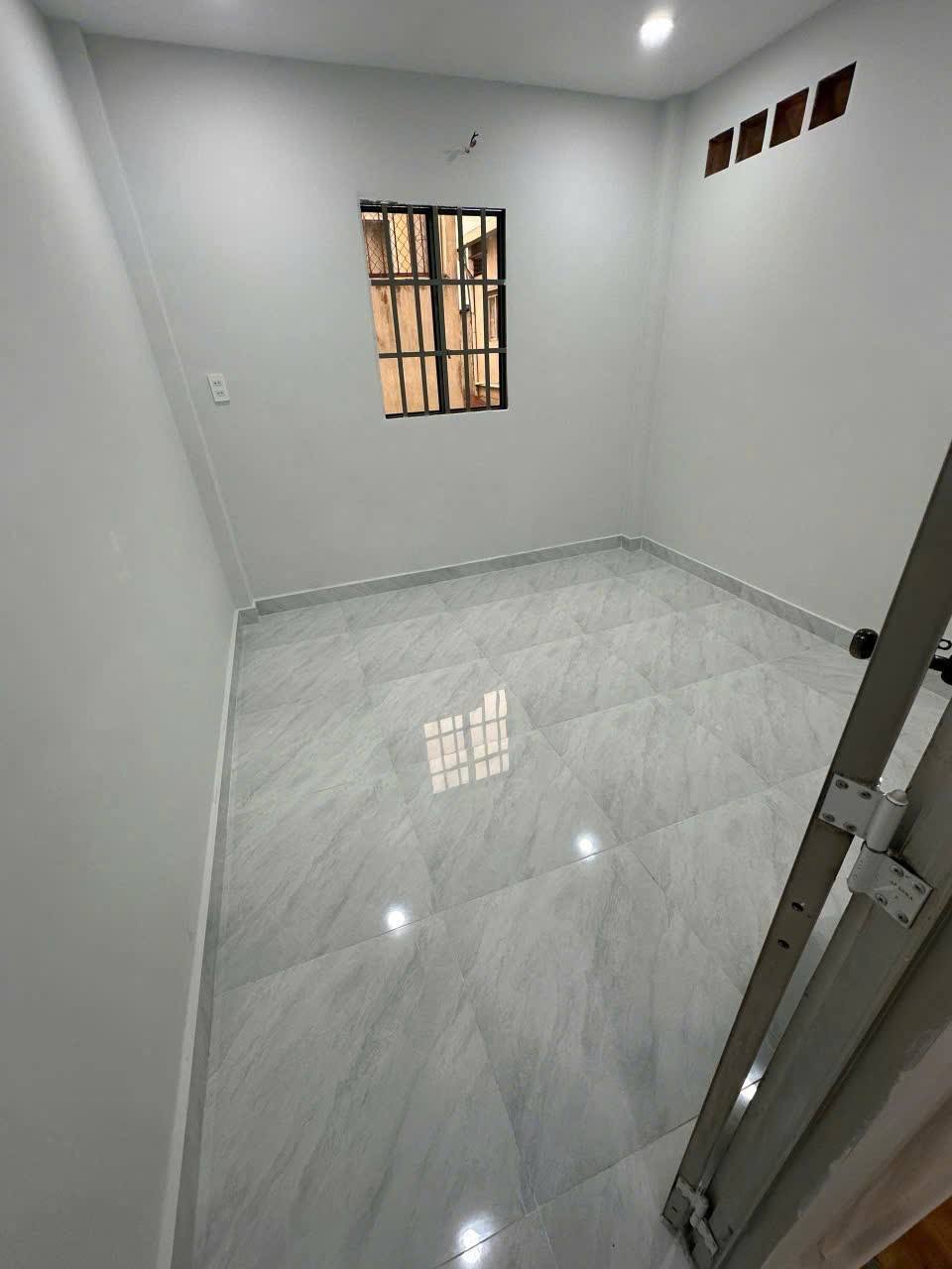 Nhà Thủ Đức 2 tầng, 2 phòng ngủ, có dòng tiền khủng 7,5 triệu/tháng